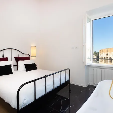 Colosseo View Atmosphere By In Apartment