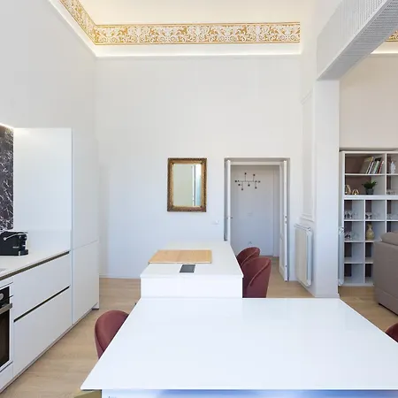 Colosseo View Atmosphere By In Apartamento