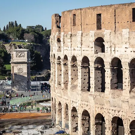 Colosseo View Atmosphere By In Apartamento Roma